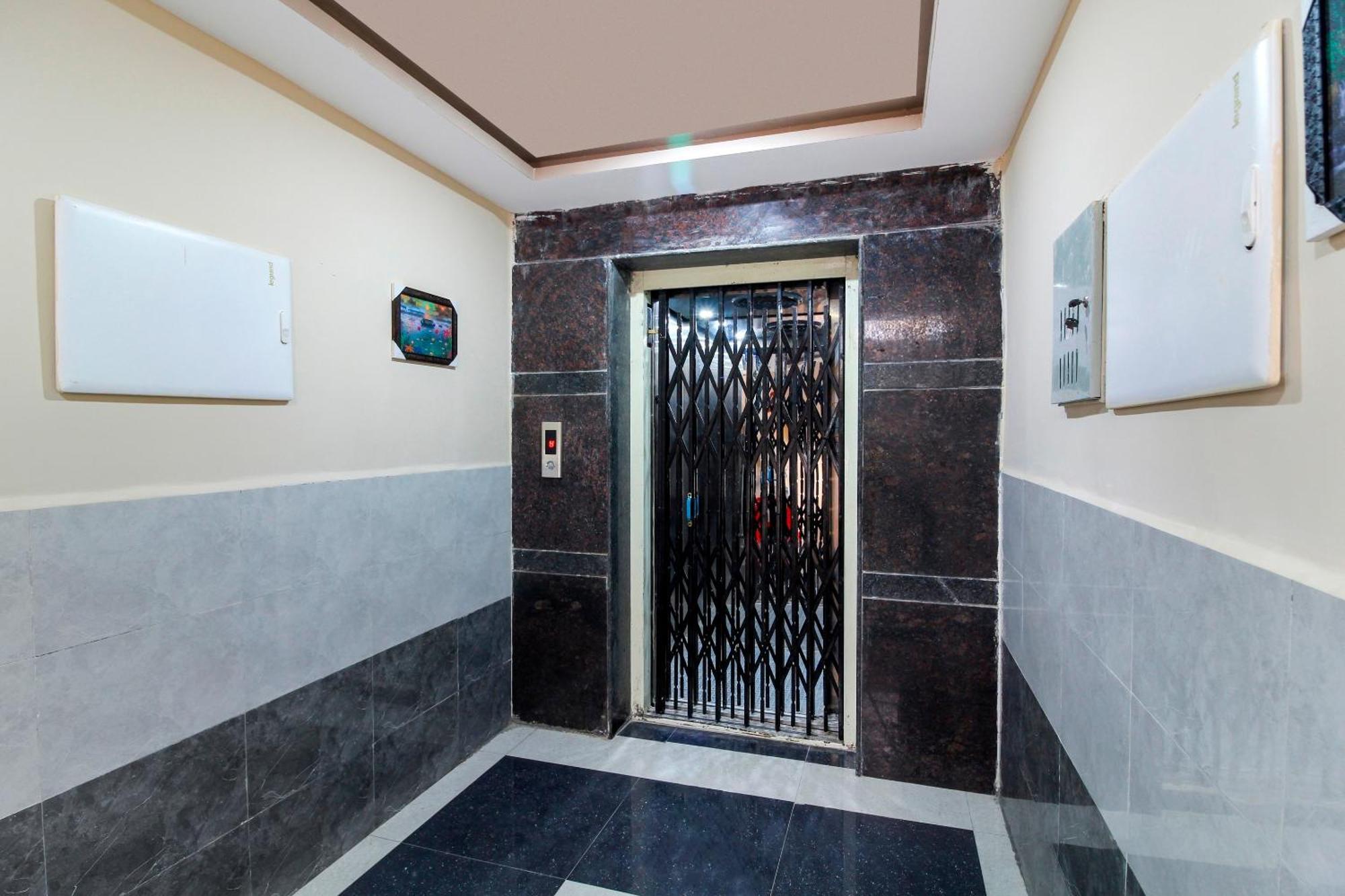 Super Hotel O New Cyber Grand Madhapur Kondapur  Exterior foto